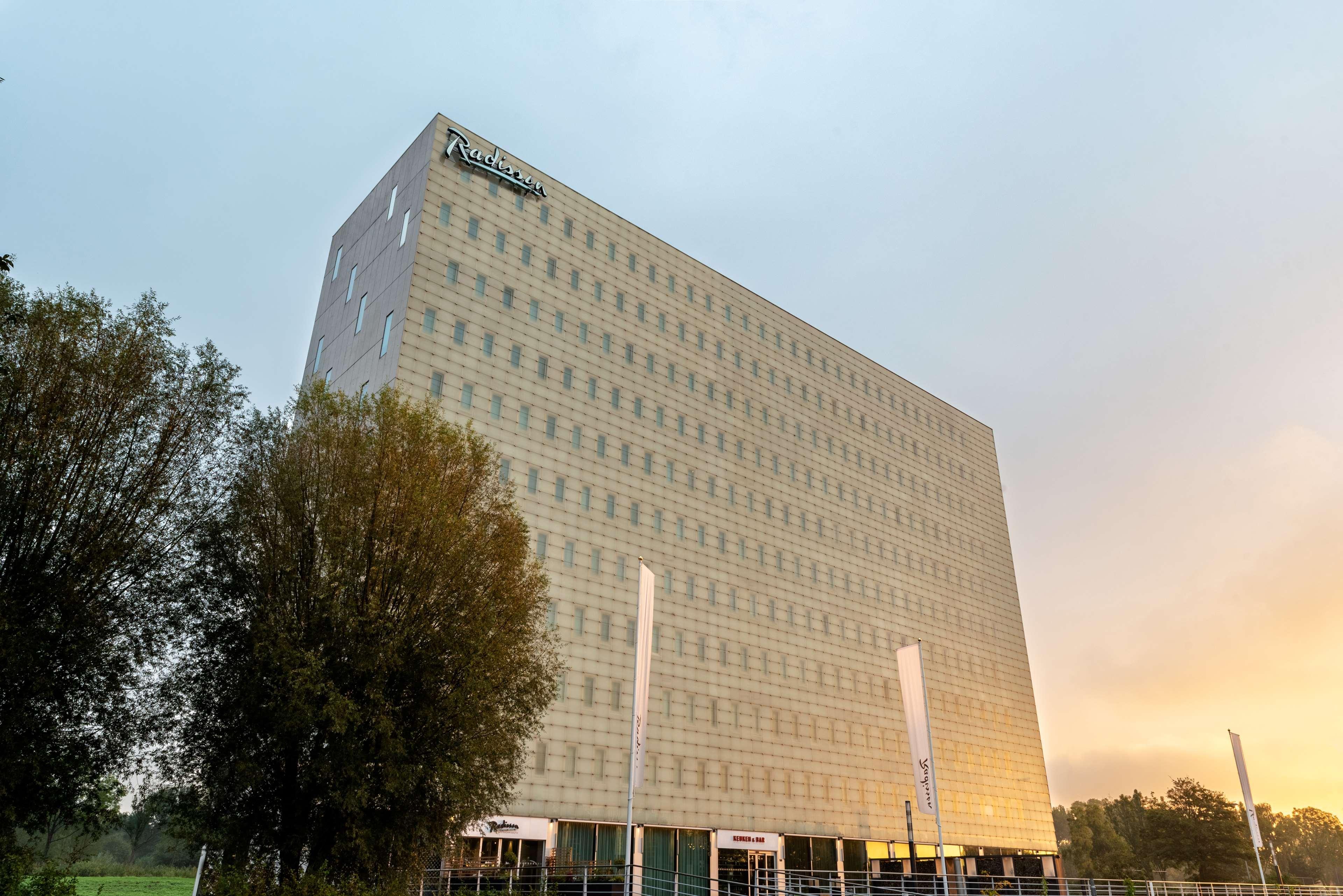 Radisson Hotel And Suites Amsterdam South Exterior photo